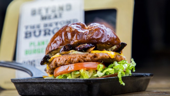 mw-gy993_beyond_20181123140447_zh